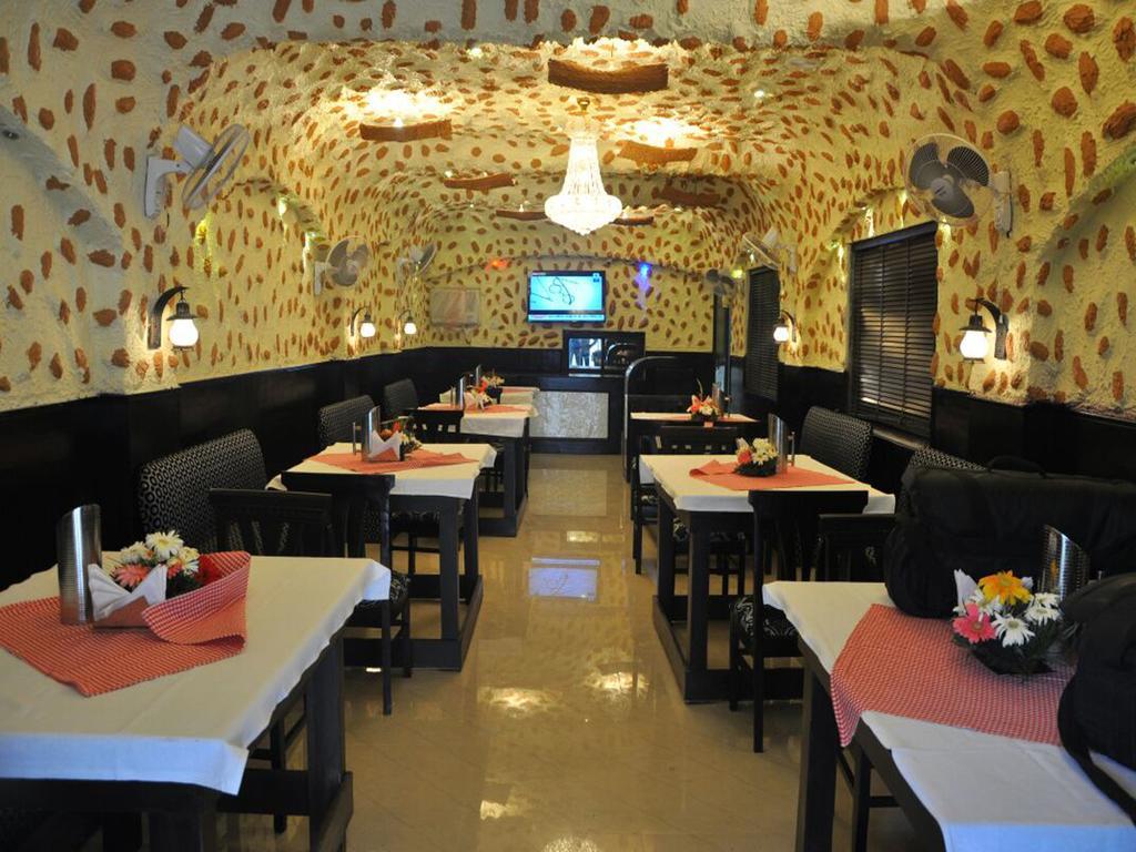 Hotel New Park Plaza Haridwār Extérieur photo
