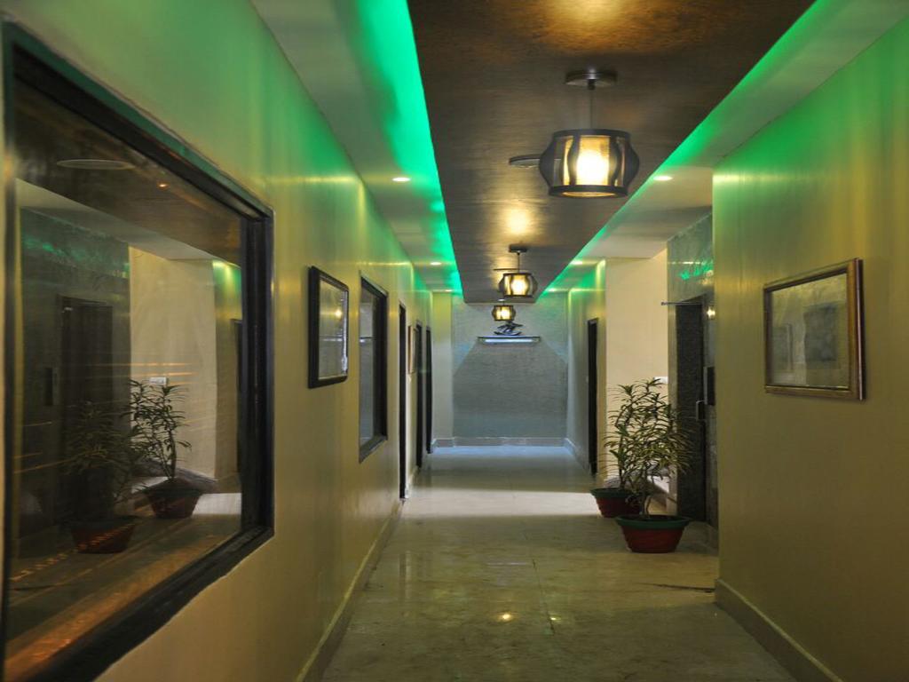 Hotel New Park Plaza Haridwār Extérieur photo